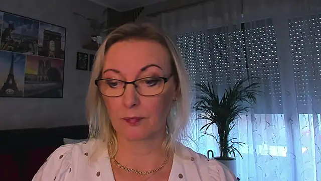 vanessa_chat