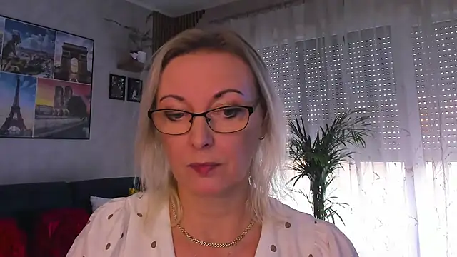 vanessa_chat
