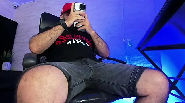 jhon_bear03 live cam on StripChat