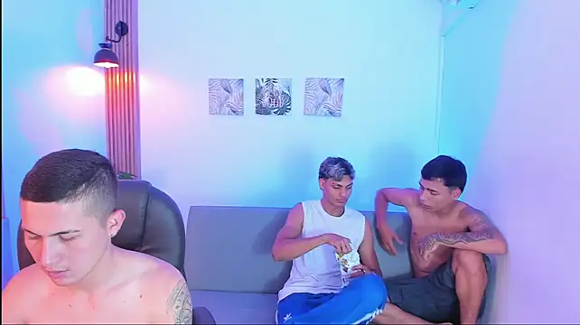 Seductive_BoysW webcam