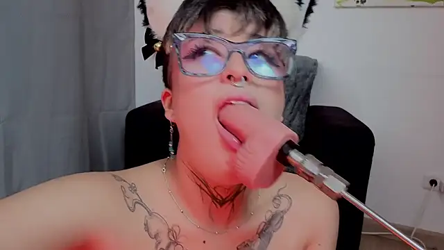 Rebeka-baker webcam