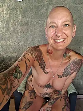 Emma_Milf25 webcam