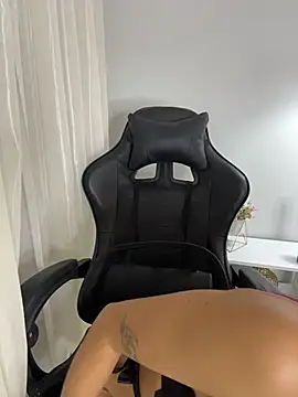 amber_sparkle webcam