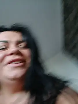 Your_hot_escape webcam