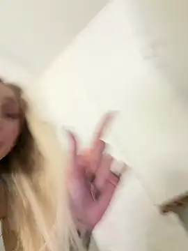 Pink_Kiss webcam