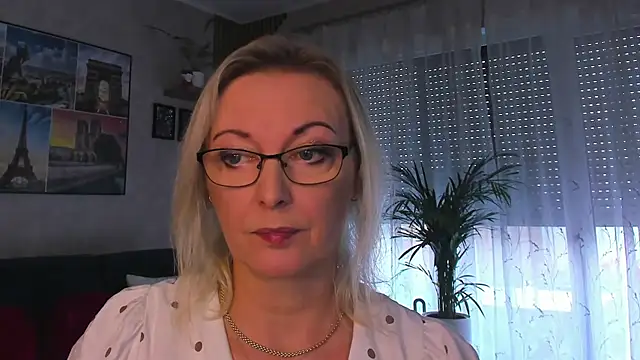 vanessa_chat