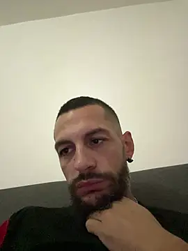 Lebarbu69020 live cam on StripChat