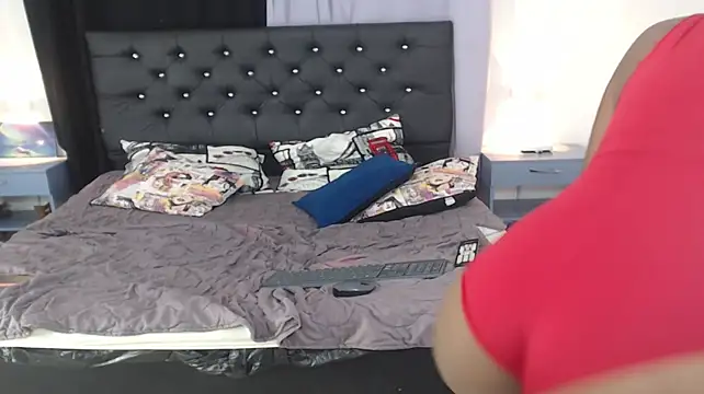 Dakota_Cox webcam