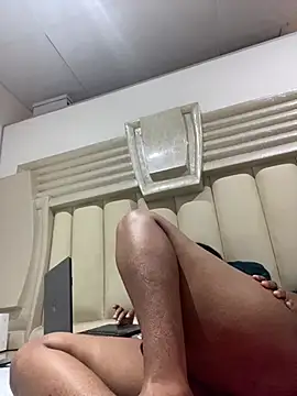 bumhoneybitch webcam
