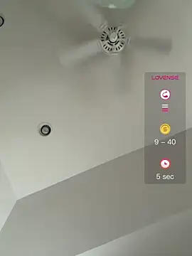 emmyemmmxoo live cam preview