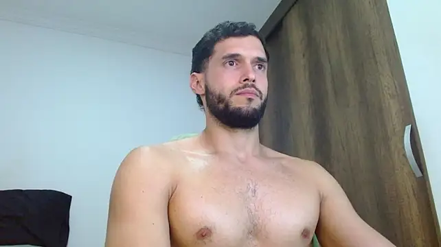 Noah_jhonsonn live cam on StripChat