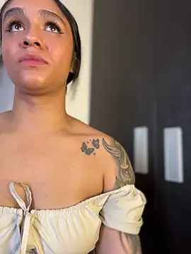 Isabella-Teen webcam