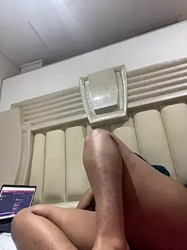 bumhoneybitch