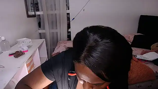 yselahot webcam
