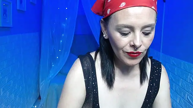 anahi_333 live cam on StripChat