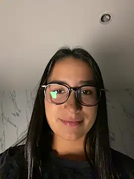 Val12777 live cam on StripChat