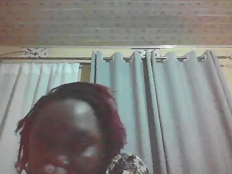 pretty_flame live cam on StripChat