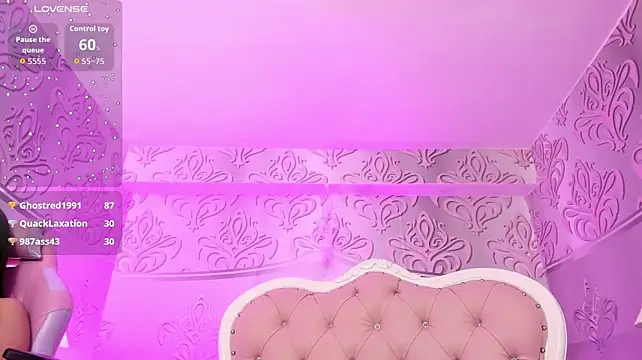MishRaven webcam