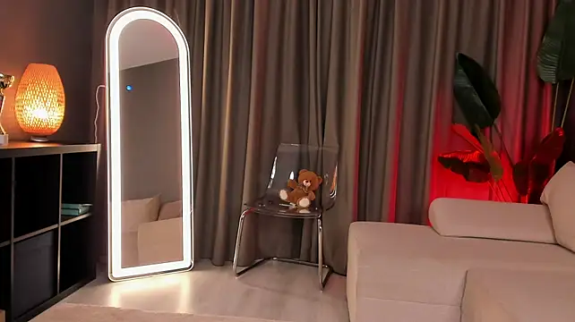 ZariaVera webcam
