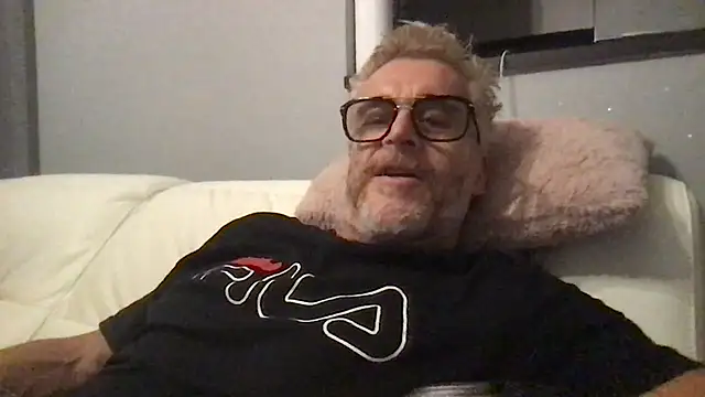 Axl_hot webcam