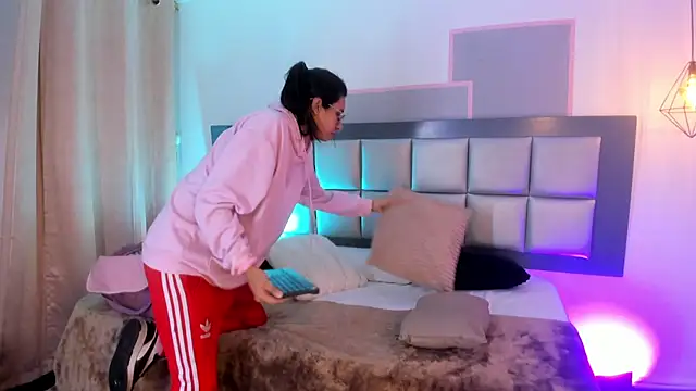 Maddie_Ray webcam