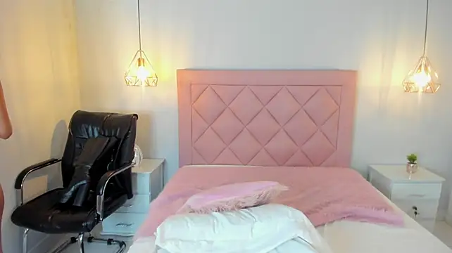 melody__ webcam