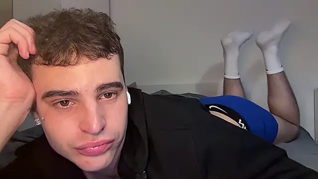 Lucas_bennet webcam