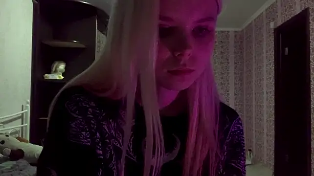 EdwinaDespres webcam