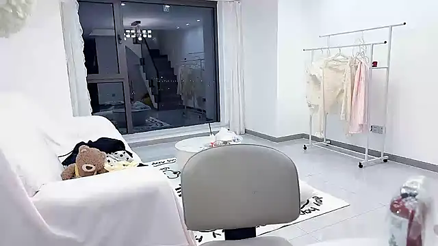 cute-08 webcam