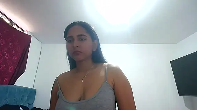 alina_velvet_220597 webcam