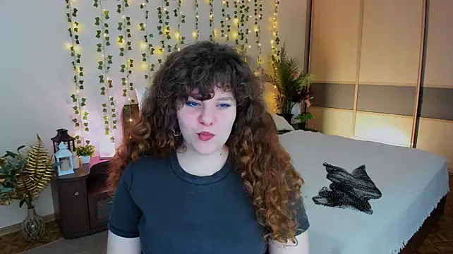 CurlyMagicc webcam