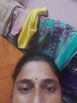 Varsha_96 webcam
