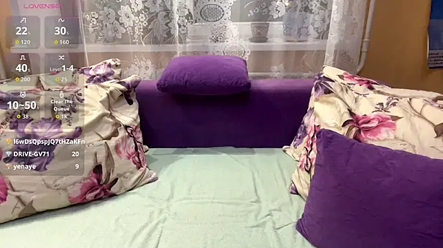 KristaMuyres webcam