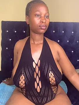 SugarTiiits webcam