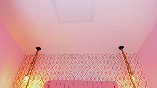 ZOE_COLLINS4 webcam