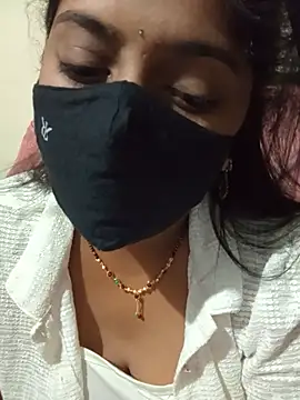 Pallavi242 webcam