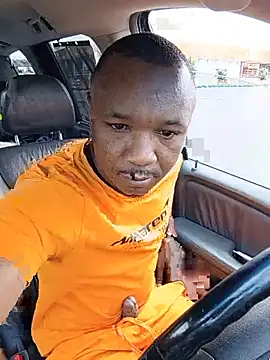 BIGBLACKLEGDAXXX webcam