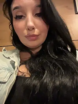 Tisha_Busty