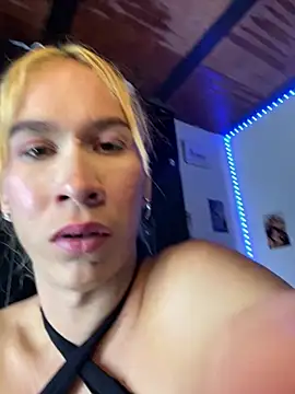 Astrid_Porno live cam on StripChat
