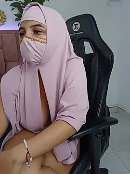 Ashley_sakina