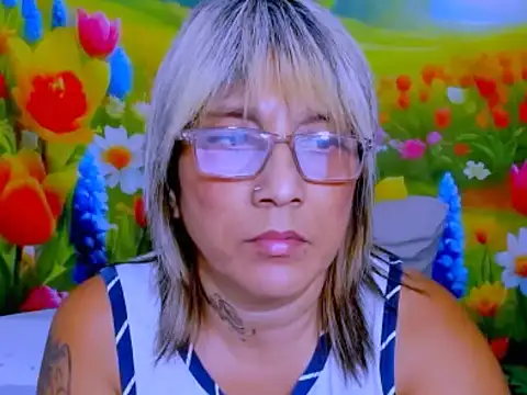 indianroxy webcam