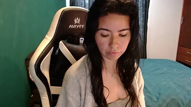 alice_middlee