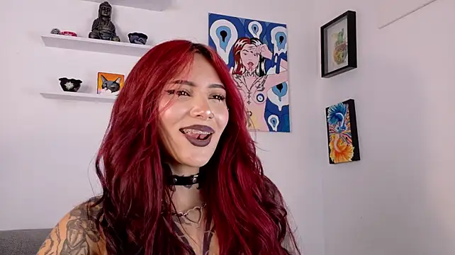 0_Nyxara live cam on StripChat