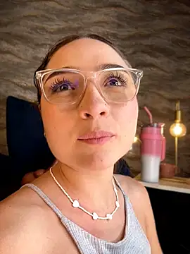 Mia_Luxor