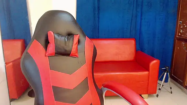 Rubievans22 webcam