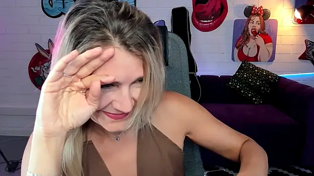 NicoleHitman webcam