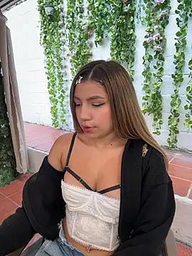 Issa_pink18 webcam