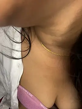 Zara_Sl live cam on StripChat