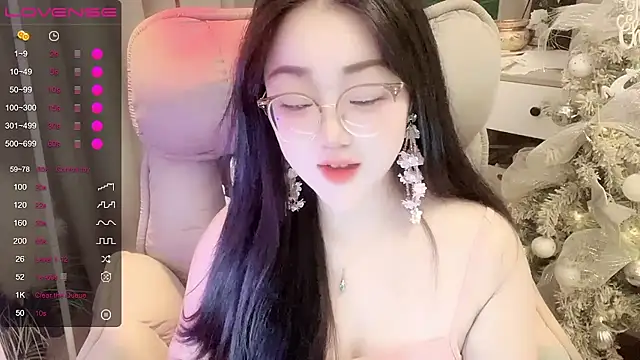 Monica-666888- webcam