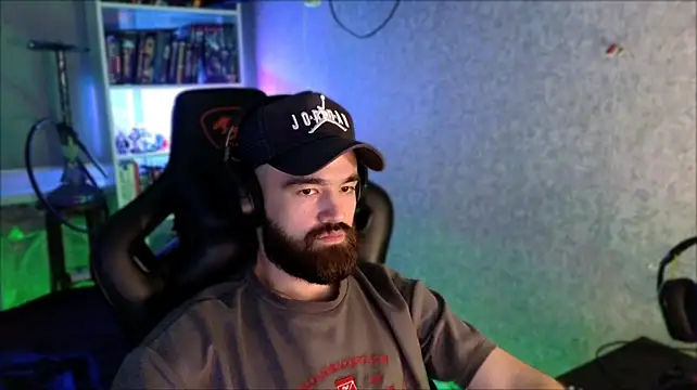_Serious_Man webcam